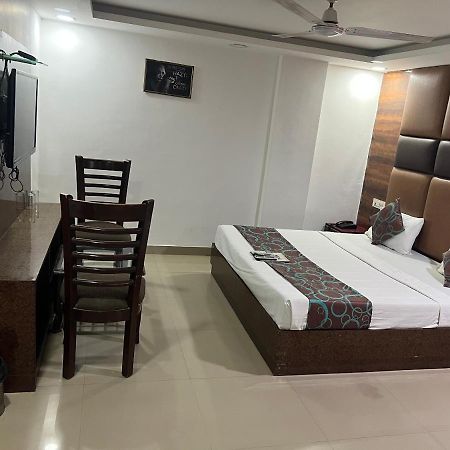 Hotel Le Mount Near IGI Airport New Delhi Extérieur photo