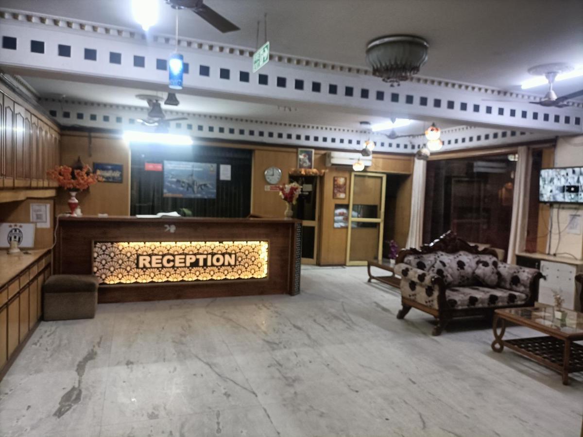 Hotel Le Mount Near IGI Airport New Delhi Extérieur photo
