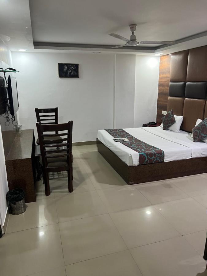 Hotel Le Mount Near IGI Airport New Delhi Extérieur photo