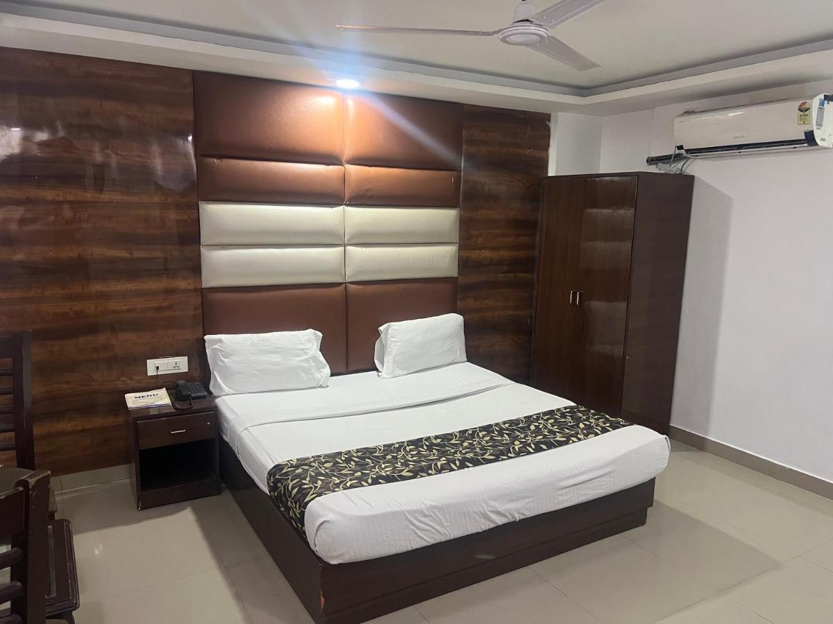 Hotel Le Mount Near IGI Airport New Delhi Extérieur photo