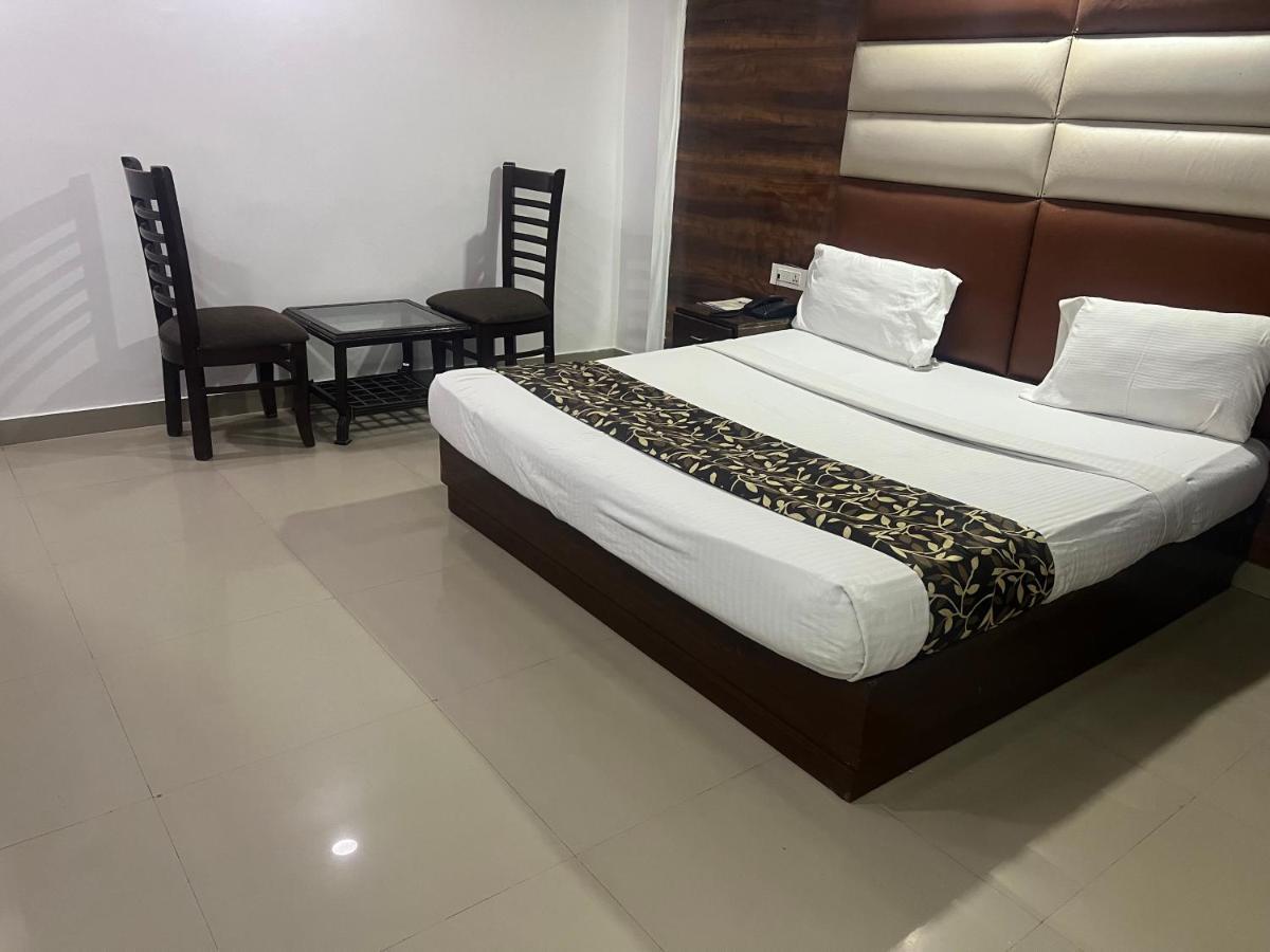 Hotel Le Mount Near IGI Airport New Delhi Extérieur photo