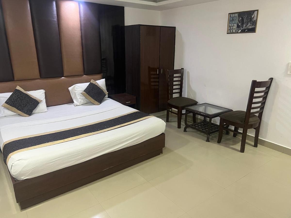 Hotel Le Mount Near IGI Airport New Delhi Extérieur photo